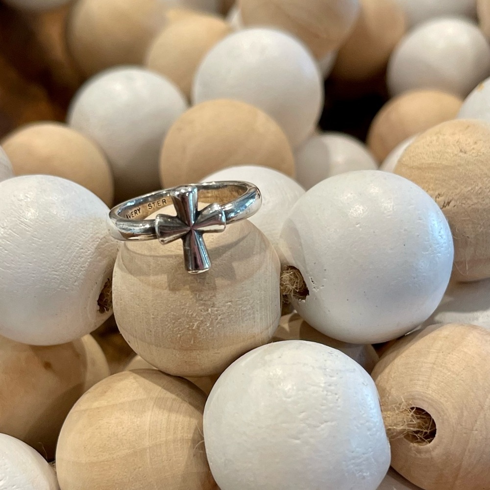 James Avery St Teresa ring silver size 6